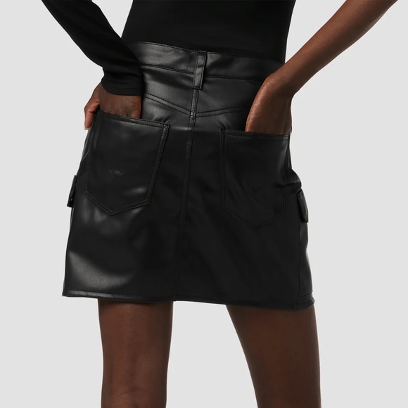 Hudson NWT Cargo Viper Faux Leather Mini Skirt in Black - Picture 4 of 10